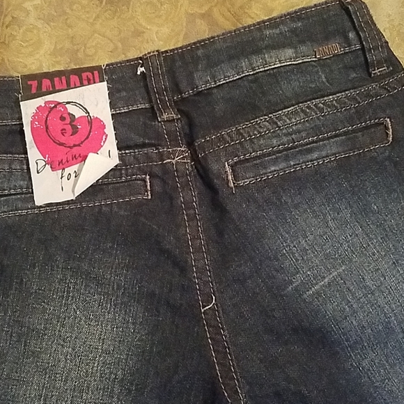 Zanadi Jeans- Denim for Life - Picture 4 of 12